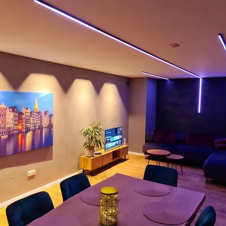 Apartment Moderne Mit Aussicht