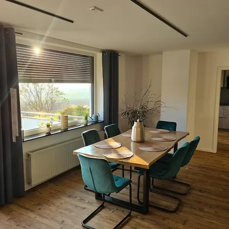 شقة Moderne Mit Aussicht باد اوينهاوسن